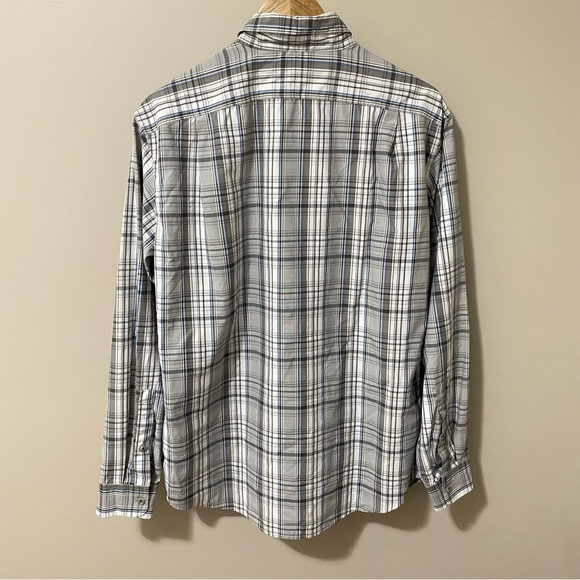 3/$25 Eddie Bauer Button Down Long Sleeve Shirt Classic Fit Medium Plaid - Picture 2 of 8